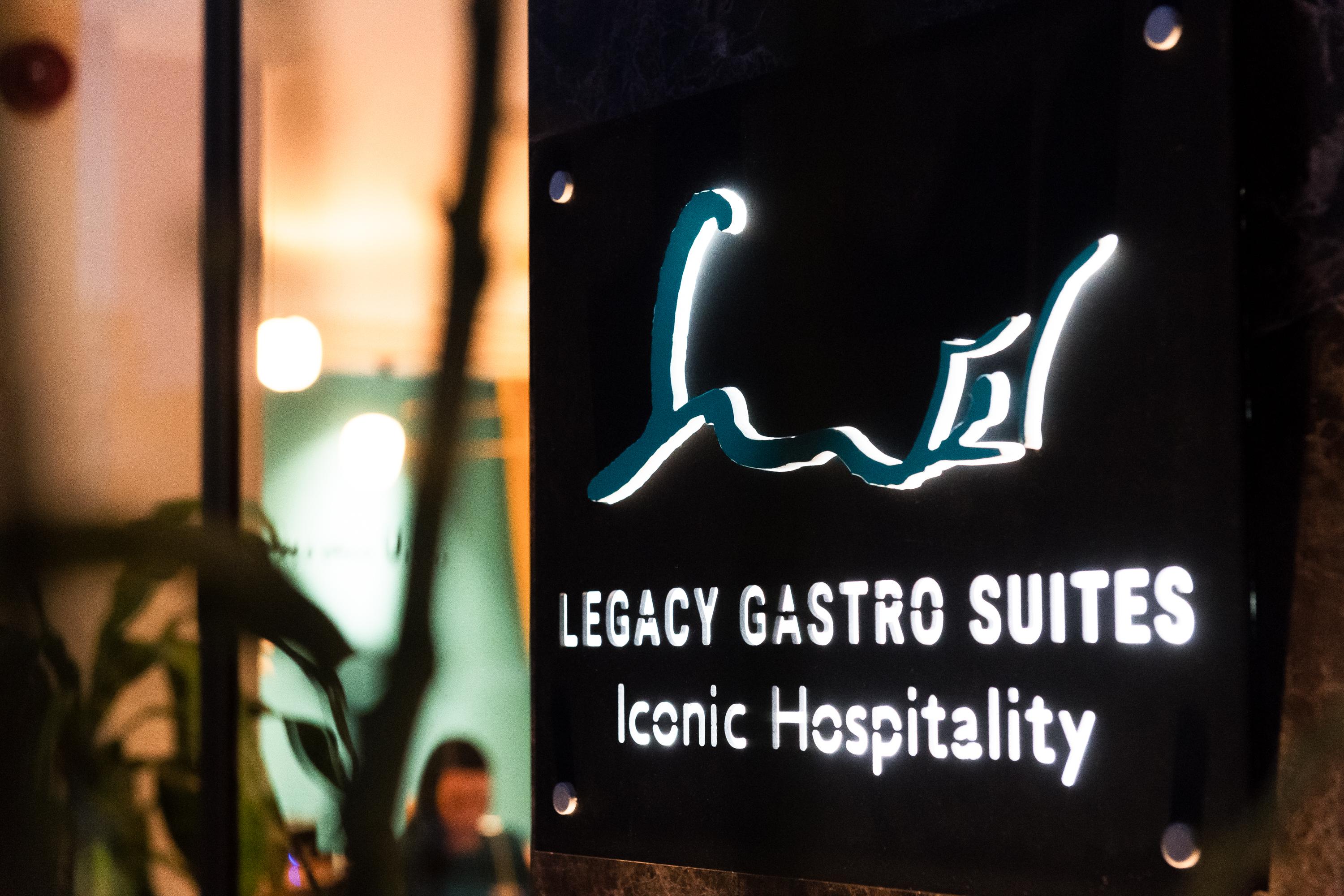 Legacy Gastro Suites Heraklion  Bagian luar foto